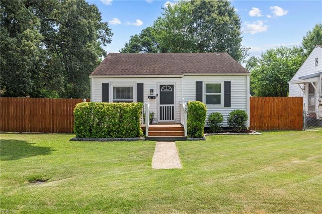 30 Davis ST, Portsmouth, VA 23702