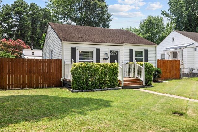 30 Davis ST, Portsmouth, VA 23702