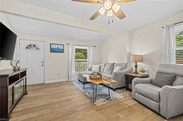 30 Davis ST, Portsmouth, VA 23702