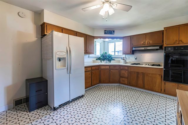 114 CYPRESS Street, Erie, PA 16504