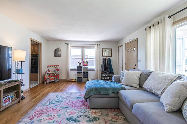 114 CYPRESS Street, Erie, PA 16504
