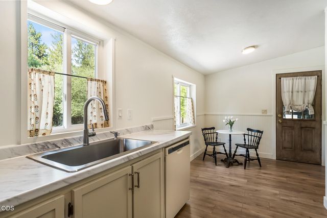 17265 Canvasback Drive, Bend, OR 97707