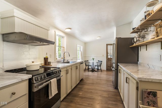 17265 Canvasback Drive, Bend, OR 97707