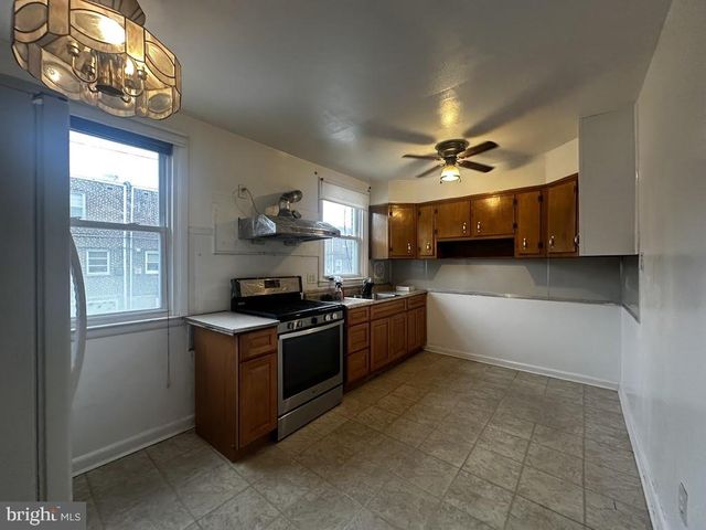 1817 MEGARGEE ST, Philadelphia, PA 19152