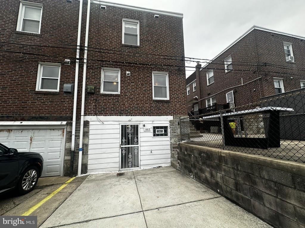 1817 MEGARGEE ST, PHILADELPHIA, PA 19152 — photo 4