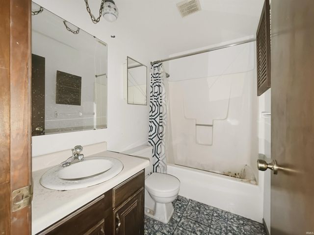 817 Valdosta Drive, Fort Wayne, IN 46825