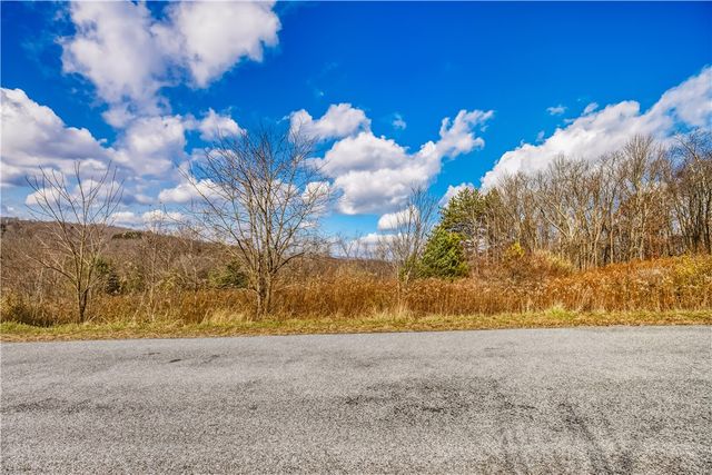 004 Oak Crest Drive, Jenner Twp, PA 15563