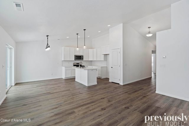 6203 W ASTORIA LOOP, Rathdrum, ID 83858