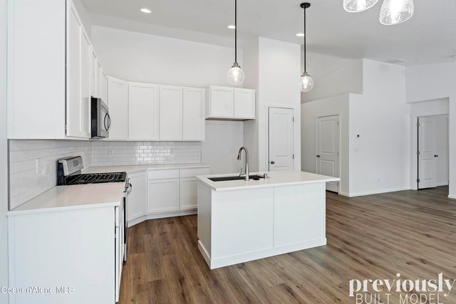 6203 W ASTORIA LOOP, Rathdrum, ID 83858