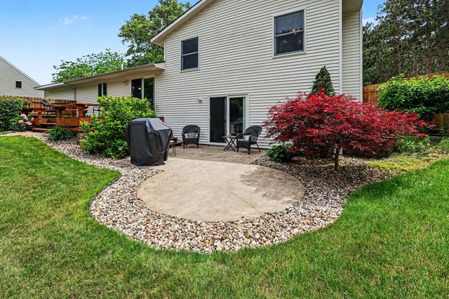 2332 Filonow Drive, Muskegon, MI 49444