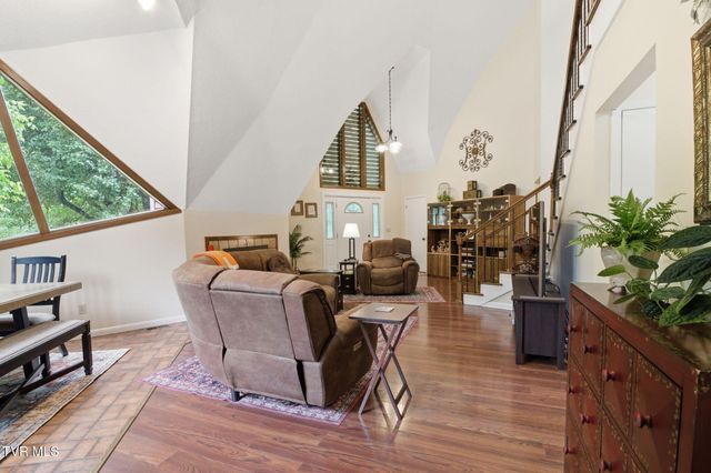 322 Easy Street, Bulls Gap, TN 37711