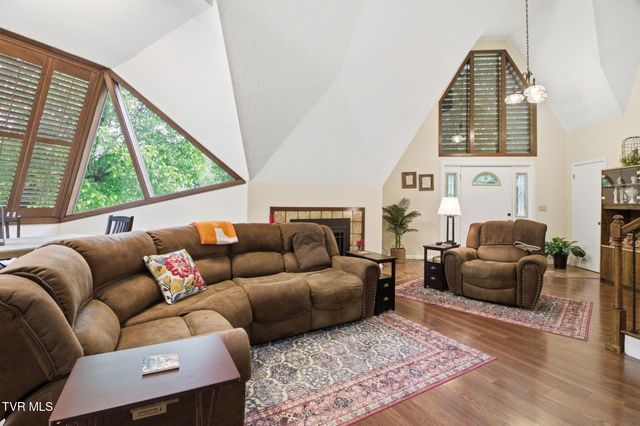 322 Easy Street, Bulls Gap, TN 37711