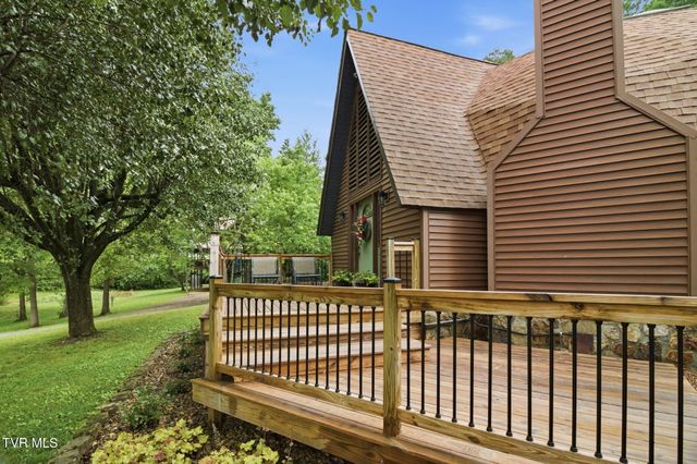 322 Easy Street, Bulls Gap, TN 37711