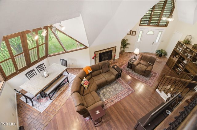322 Easy Street, Bulls Gap, TN 37711
