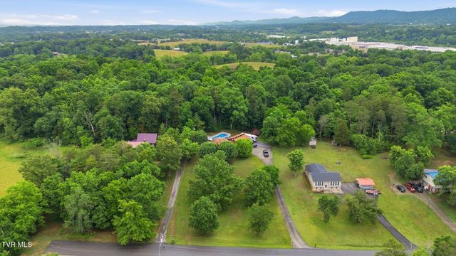 322 Easy Street, Bulls Gap, TN 37711