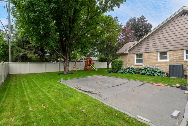 3504 26th Avenue, Moline, IL 51265