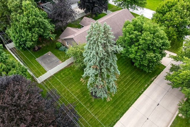 3504 26th Avenue, Moline, IL 51265
