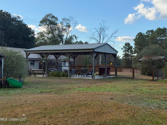 21480 Highway 603, Kiln, MS 39556