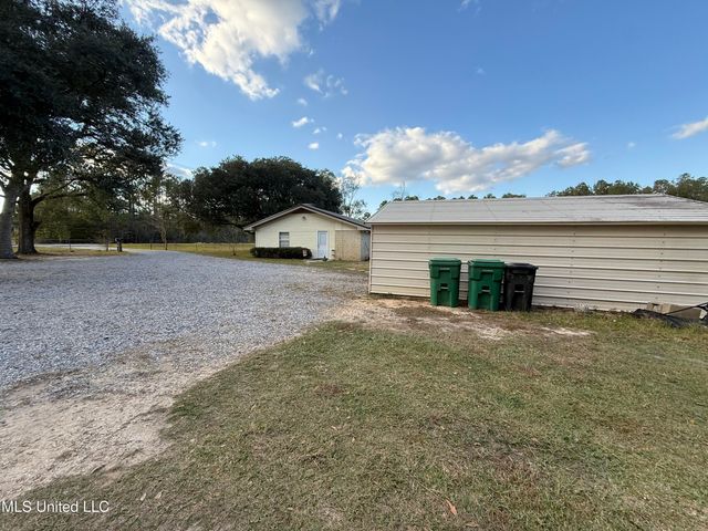 21480 Highway 603, Kiln, MS 39556