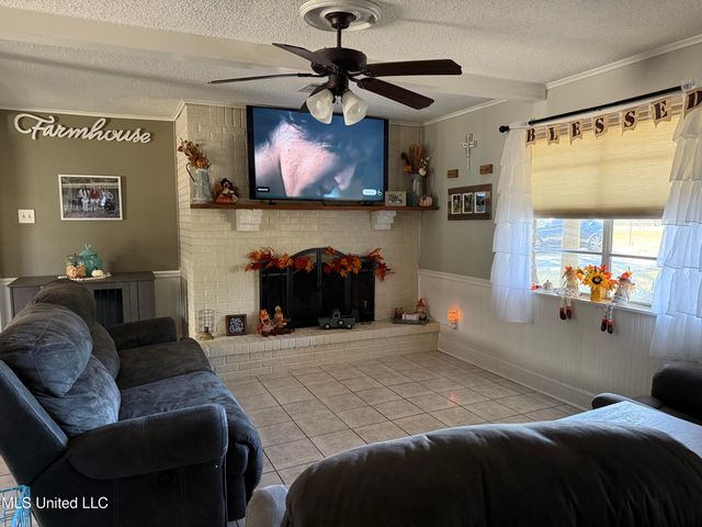 21480 Highway 603, Kiln, MS 39556