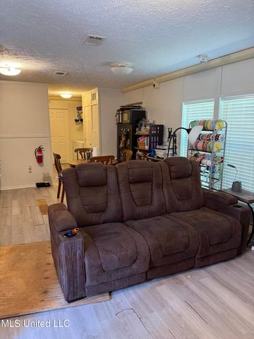 21480 Highway 603, Kiln, MS 39556