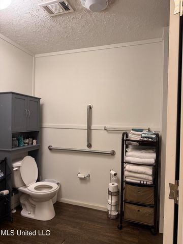 21480 Highway 603, Kiln, MS 39556