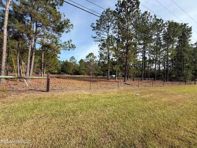 21480 Highway 603, Kiln, MS 39556