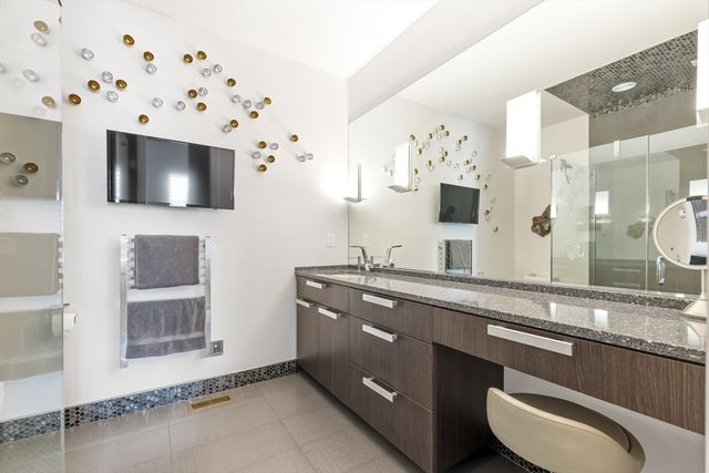 11 Tolland Way 11, Framingham, MA 01701