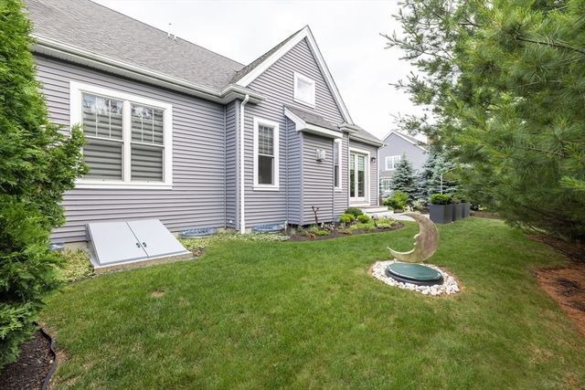 11 Tolland Way 11, Framingham, MA 01701