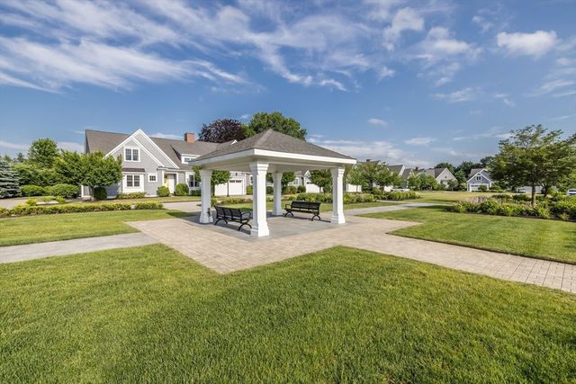 11 Tolland Way 11, Framingham, MA 01701