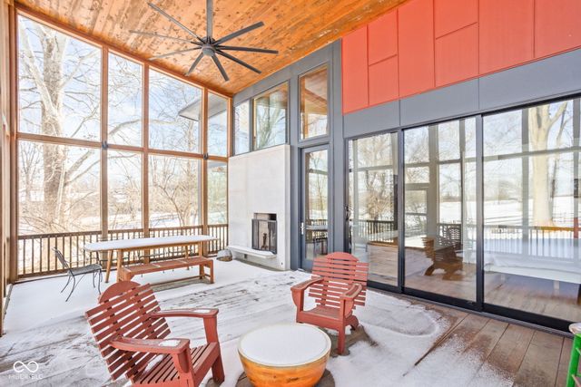 340 Fitch Place, Zionsville, IN 46077