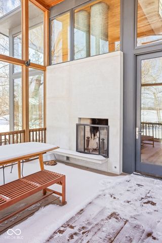 340 Fitch Place, Zionsville, IN 46077