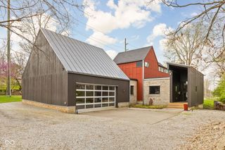 340 Fitch Place, Zionsville, IN 46077