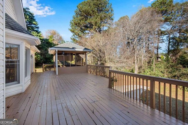 1019 Henna Court SE, Conyers, GA 30013