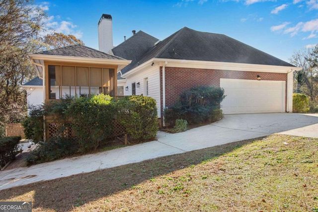 1019 Henna Court SE, Conyers, GA 30013