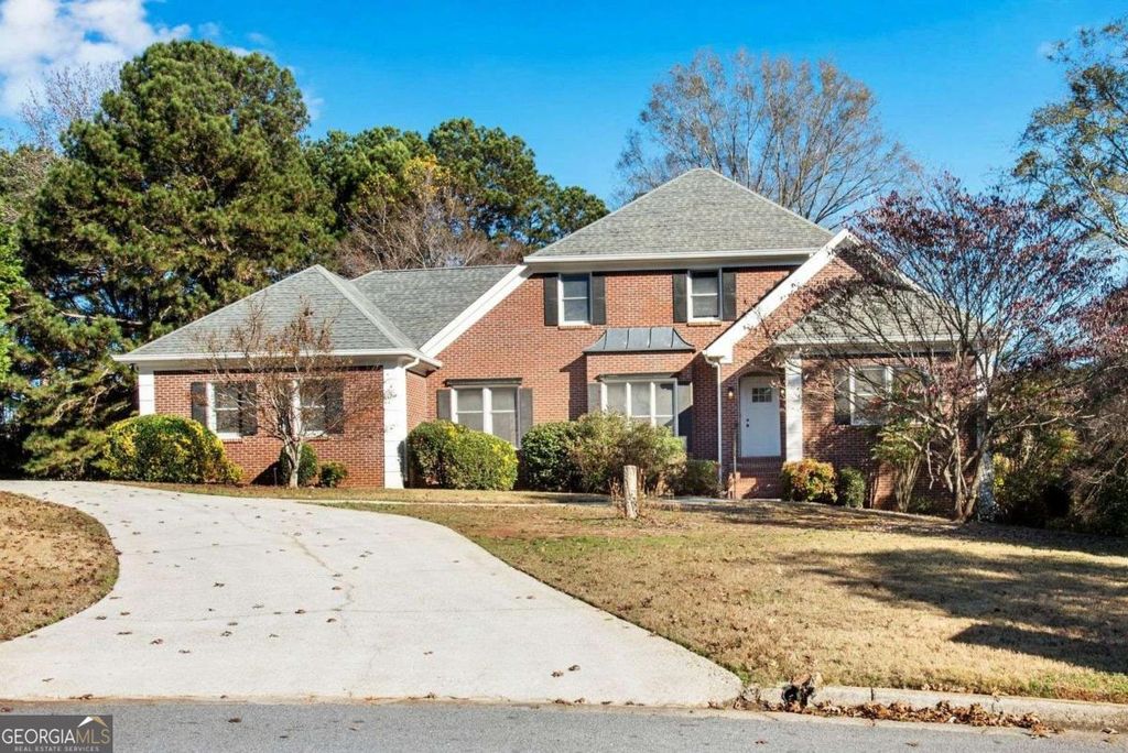 1019 Henna Court SE, Conyers, GA 30013