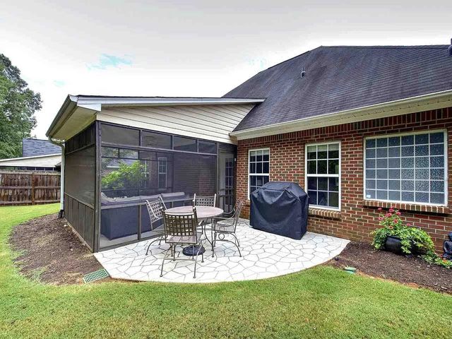329 N Sweetwater Hills, Moore, SC 29369