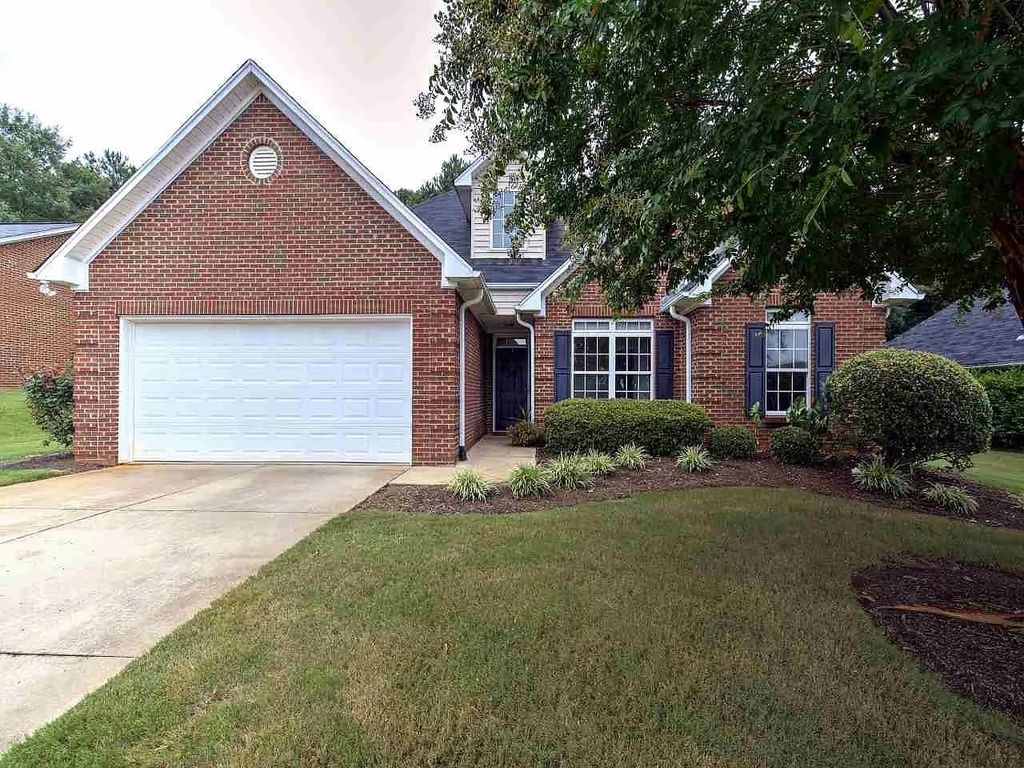 329 N Sweetwater Hills, Moore, SC 29369