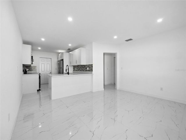 2500 MARLBORO STREET, Orlando, FL 32806