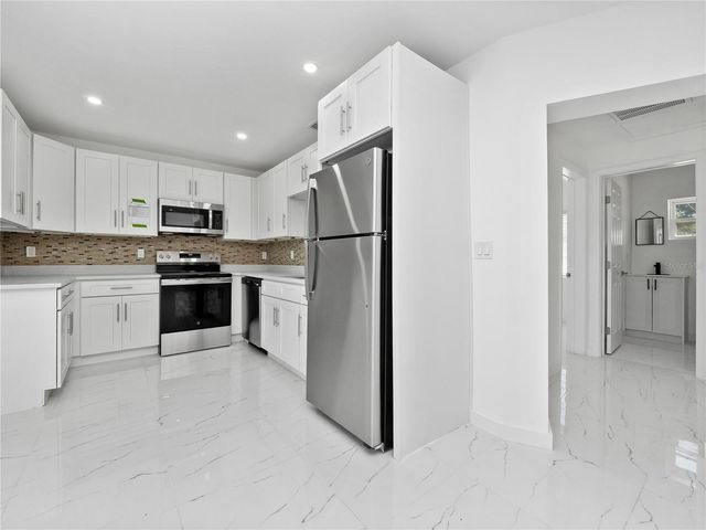 2500 MARLBORO STREET, Orlando, FL 32806