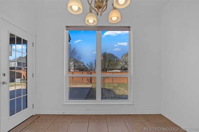 808 S Butternut Avenue, Broken Arrow, OK 74012