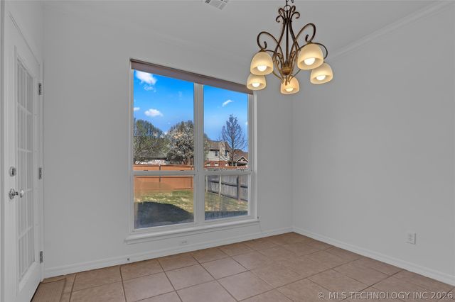 808 S Butternut Avenue, Broken Arrow, OK 74012