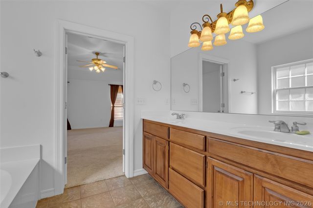 808 S Butternut Avenue, Broken Arrow, OK 74012