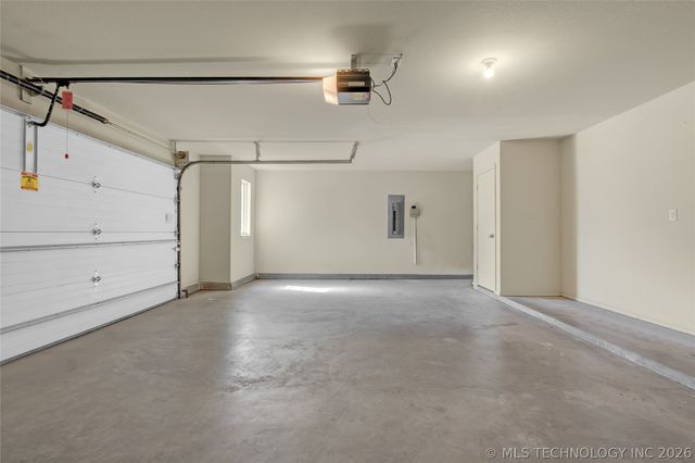 808 S Butternut Avenue, Broken Arrow, OK 74012