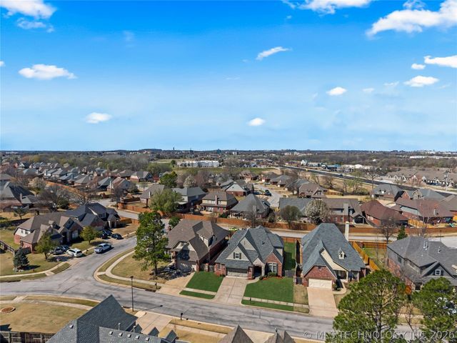 808 S Butternut Avenue, Broken Arrow, OK 74012