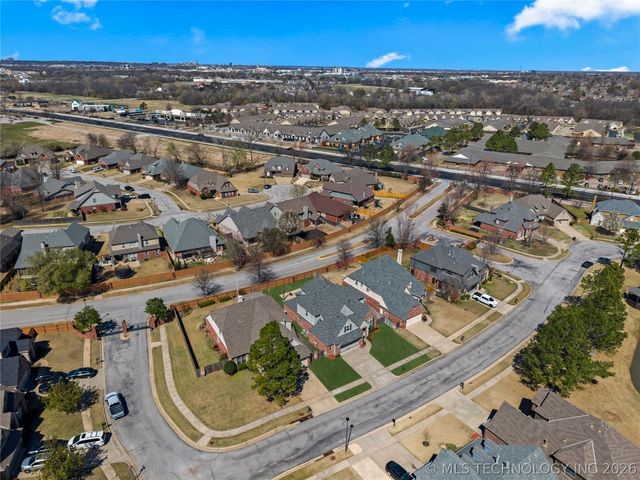 808 S Butternut Avenue, Broken Arrow, OK 74012