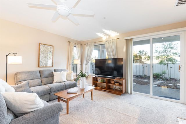 274 Red Mountain Dr, Cloverdale, CA 95425