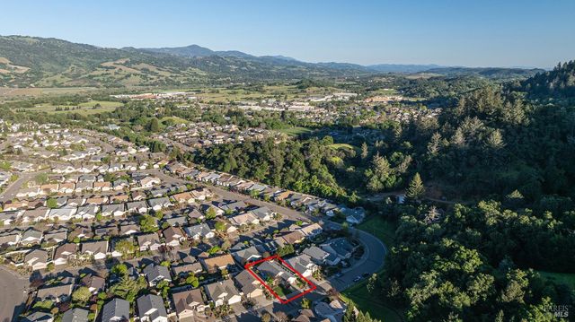 274 Red Mountain Dr, Cloverdale, CA 95425