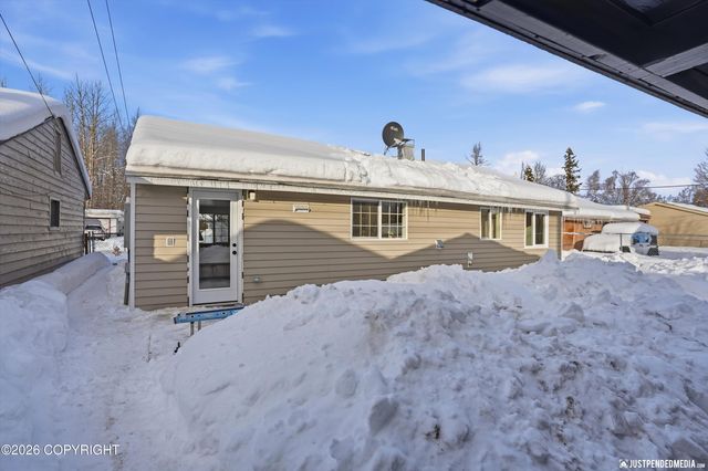 1415 Twining Drive, Anchorage, AK 99504