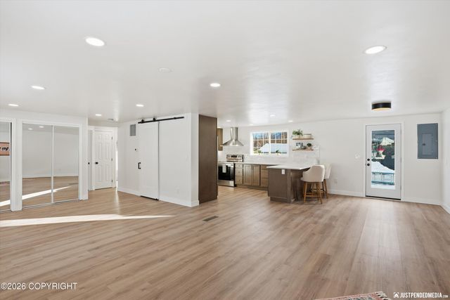 1415 Twining Drive, Anchorage, AK 99504